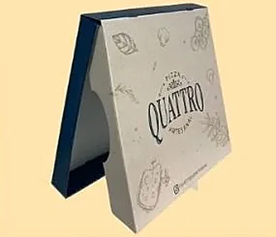 Caixa conjugada personalizada da pizzaria Quattro